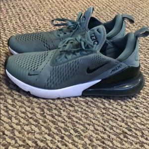 Nike air max 270’s deep jungle green